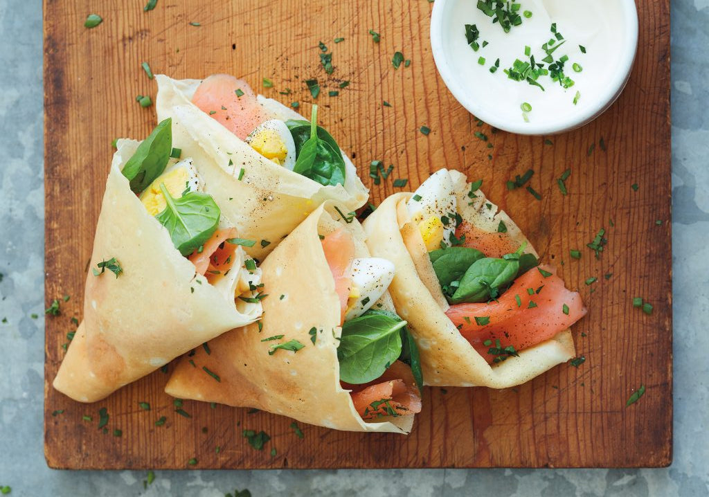 CORNETS DE CRÊPES AU SAUMON FUMÉ & FROMAGE