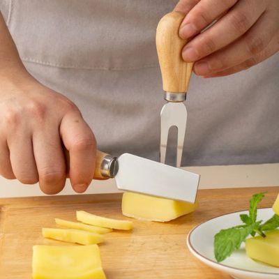 couteau-a-fromage-bois