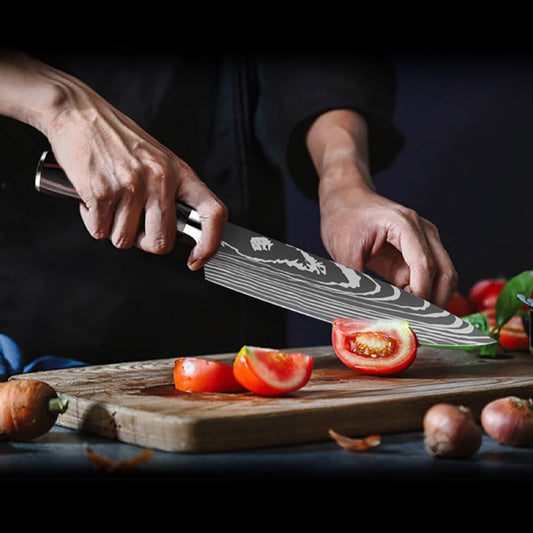 couteau-japonais-tomate